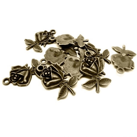 breloque rose couleur bronze